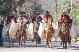 103177-el-gobernador-saenz-compartio-las-celebraciones-en-honor-a-san-lorenzo-martir-20250810185