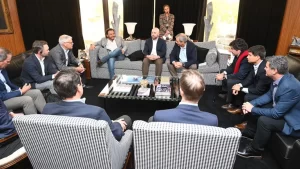 104179-saenz-en-reunion-con-directivos-de-seaboard-ratifico-la-defensa-de-las-econo