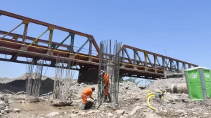 104401-la-obra-de-los-nuevos-puentes-sobre-rio-vaqueros-y-la-circunvalacion-avanza-a-buen-ritmo