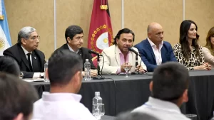 104416-saenz-impulsa-la-transparencia-y-el-fortalecimiento-de-100-clubes-deportivos-de-la-p