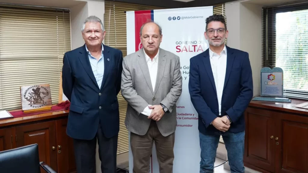 104694-jovenes-podran-capacitarse-e-insertarse-en-una-bolsa-de-trabajo-para-acceder-a-su-pri