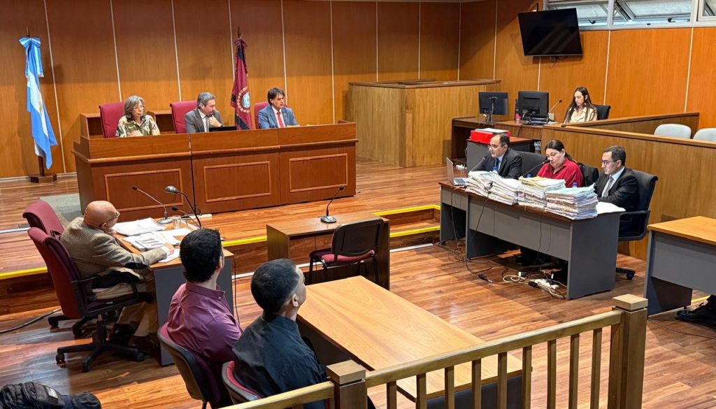 acusados jueces y fiscales