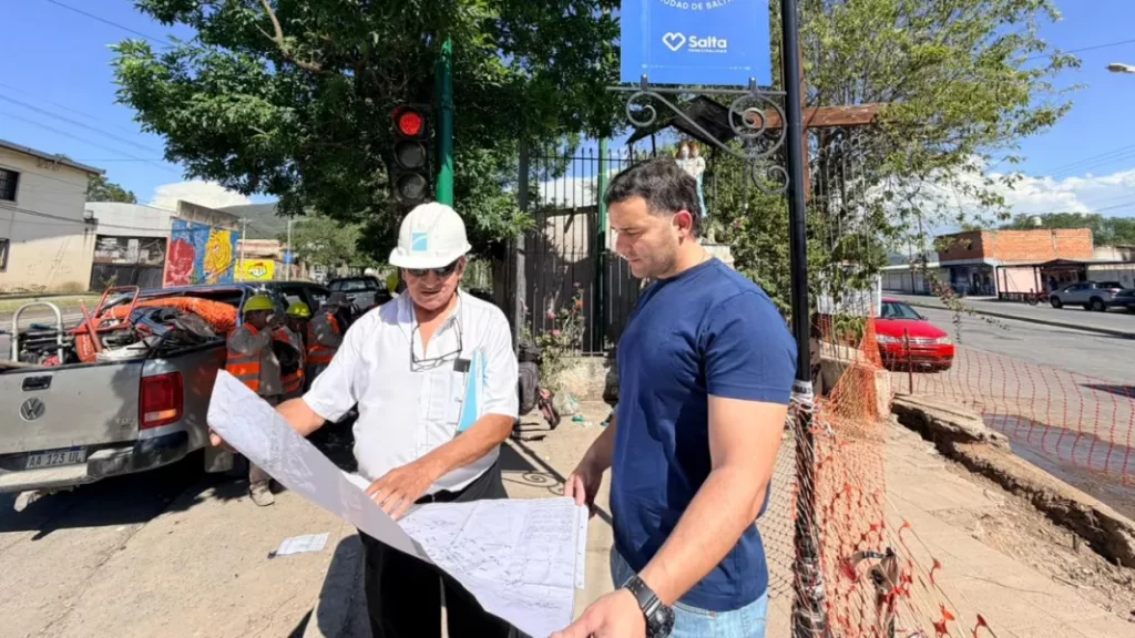 105214-el-gobierno-provincial-avanza-con-la-obra-de-recambio-de-canierias-en-villa-monica