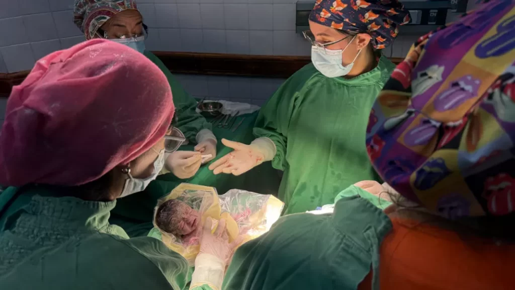 105807-en-2025-se-asistieron-mas-de-4900-partos-en-el-hospital-materno-infantil