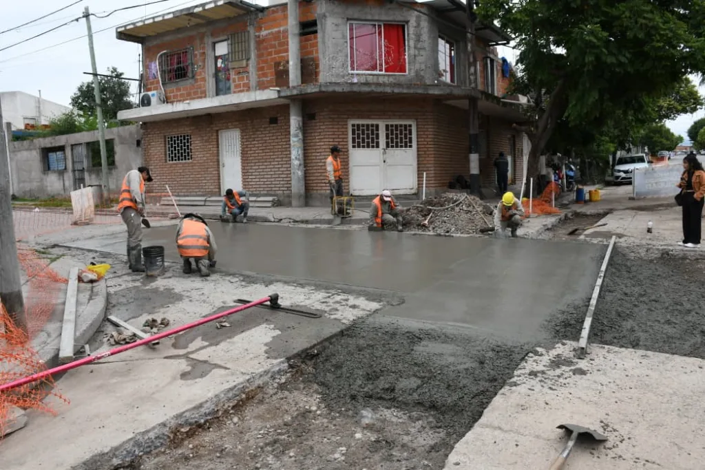hormigonado-ara-portaviones-25-de-mayo-esq-manantial-4-1024x683
