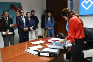 apertura-sobres-terminal-4-768x512